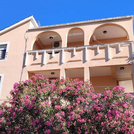 Apartments Eufemija Новаля Екстер'єр фото